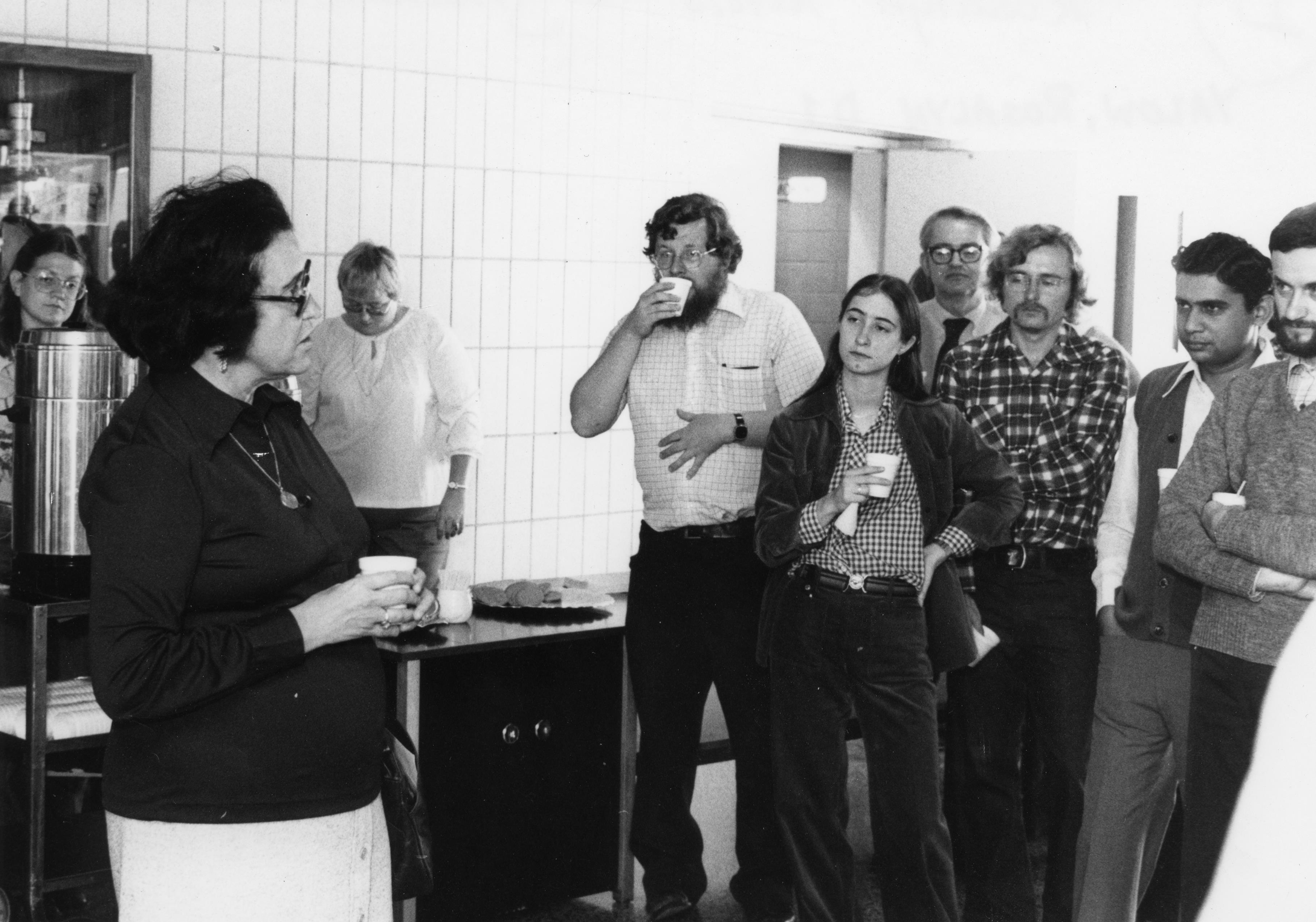 Then&amp;amp;amp;ndash;graduate student Laurie McNeil (center right) and other members of Illinois Physics visit with Nobel laureate Rosalyn Sussman Yalow (left) during a pre-colloquium tea in 1978. Yalow is wearing her Nobel Prize medal, conferred in 1977 for her development of radioimmunoassays of peptide hormones. She was the first-ever American woman to be presented with this prize, which she shared with her colleague Solomon Berson. Photo scanned at the Emilio Segr&amp;amp;amp;egrave; Visual Archives