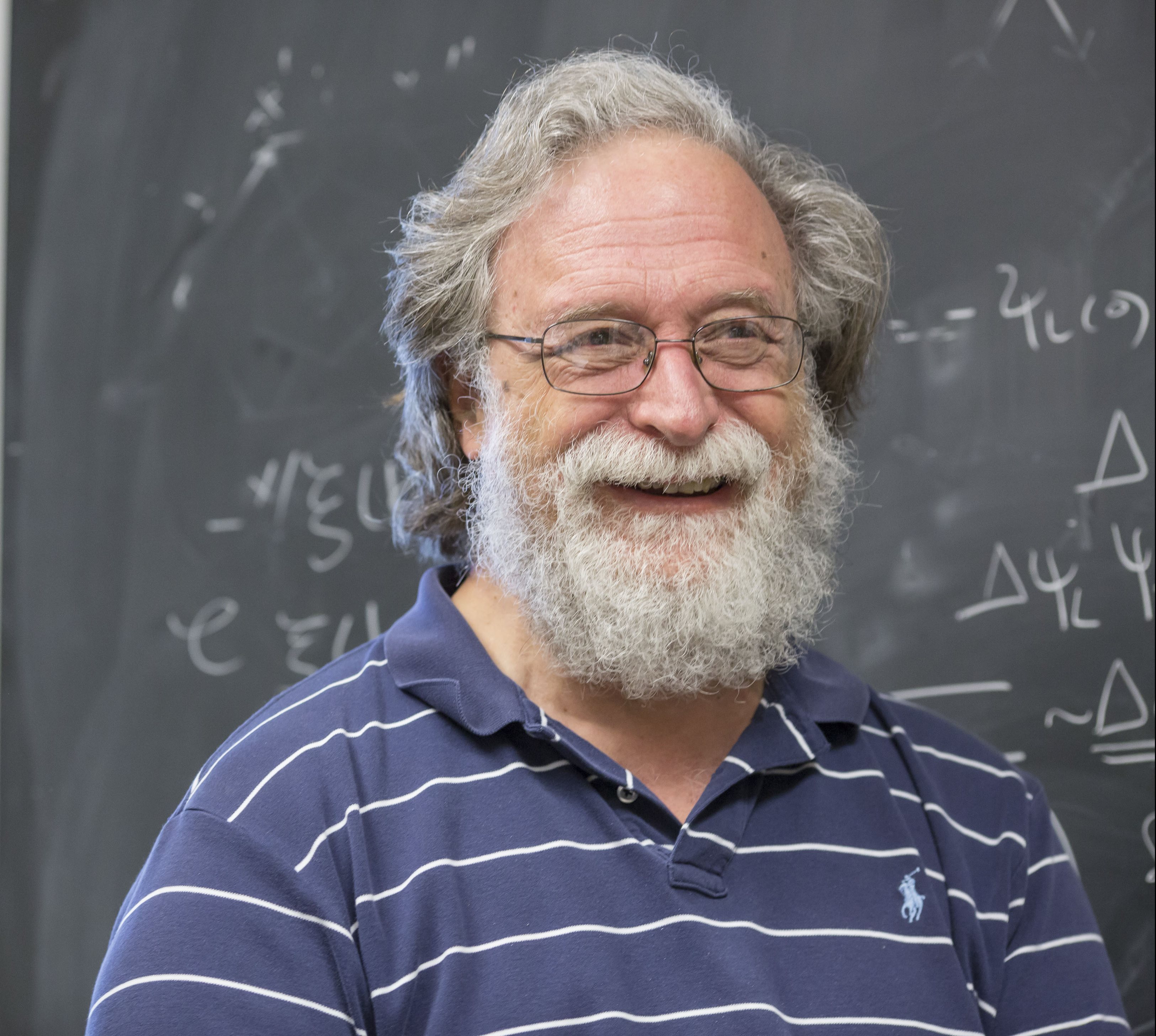 Headshot of Eduardo Fradkin.