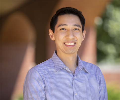 Headshot of Eric Kuo.